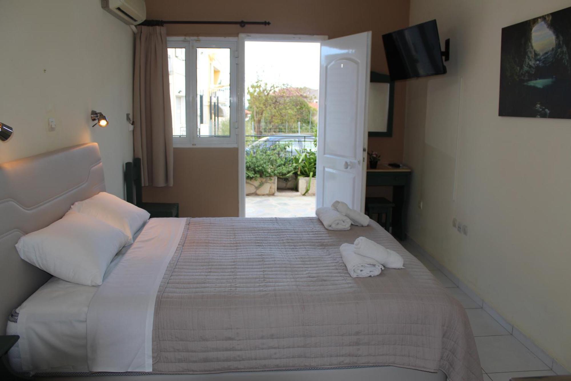 Theodora Studios & Apartments Skala  Exteriér fotografie