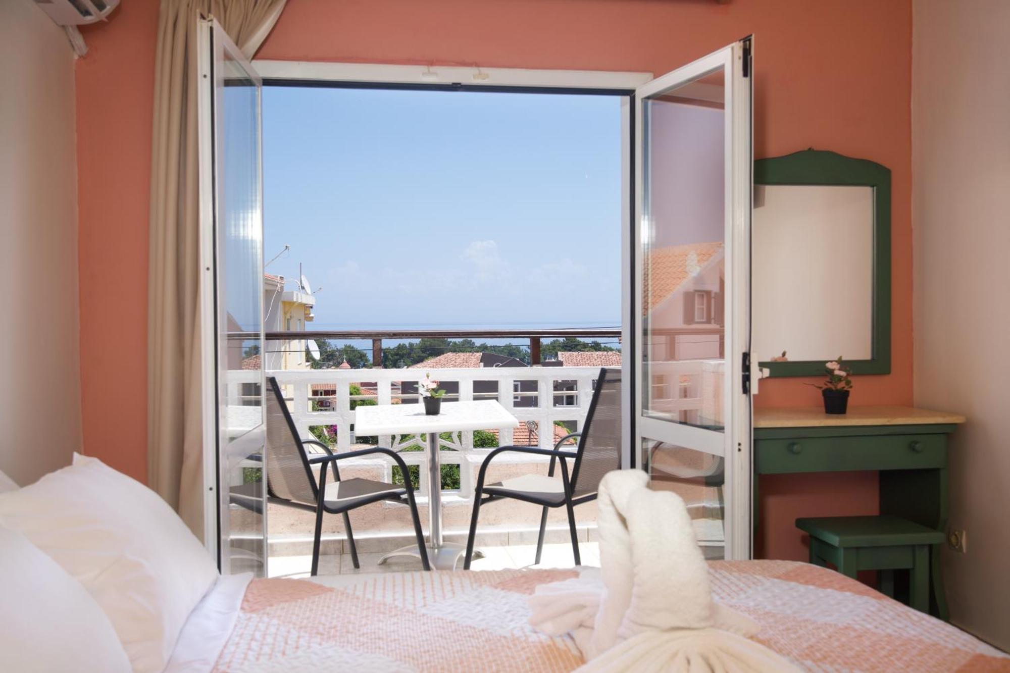 Theodora Studios & Apartments Skala  Exteriér fotografie