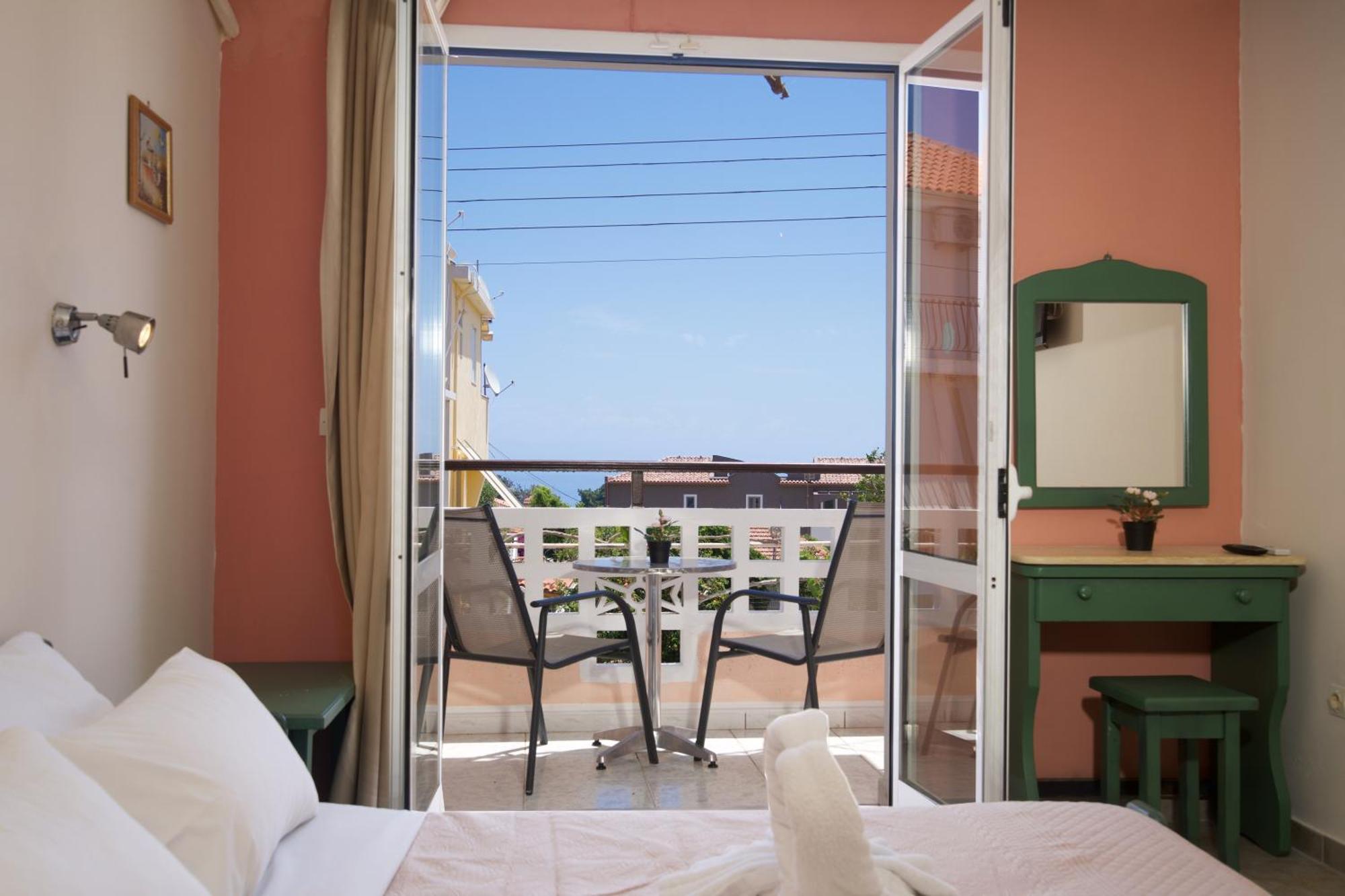 Theodora Studios & Apartments Skala  Exteriér fotografie