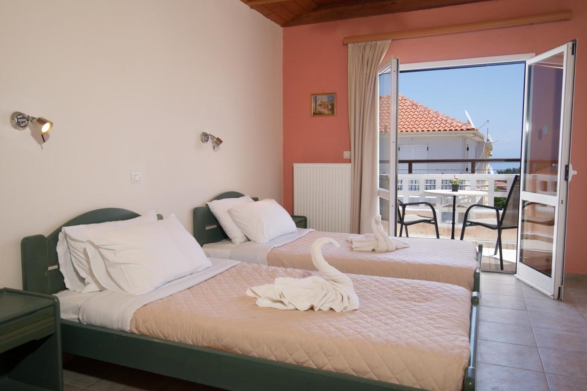 Theodora Studios & Apartments Skala  Exteriér fotografie